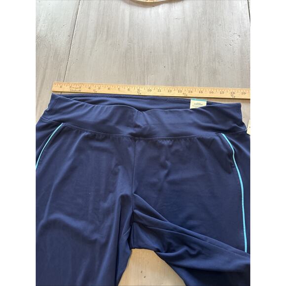 NWT Livi Active Blue Knee Short Legging Size 18 20 Lane Bryant - Picture 4 of 7